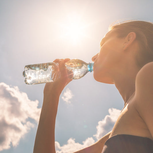 Hydration and Wellness: Tips for the Hot Season.